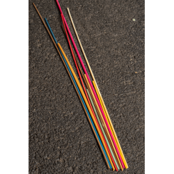 Multi colored Rye straw sample